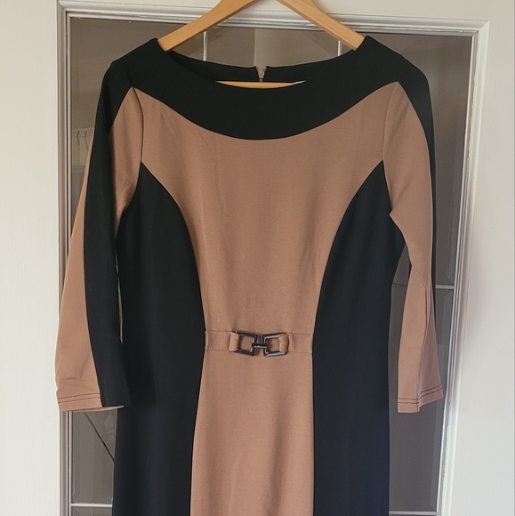 Dress - Picture 1 of 6